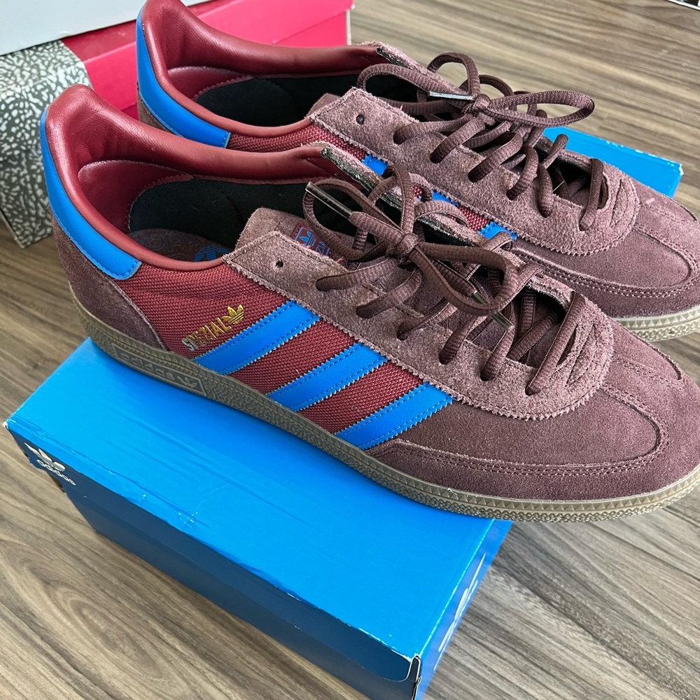 HANDBALL SPEZIAL SHOES